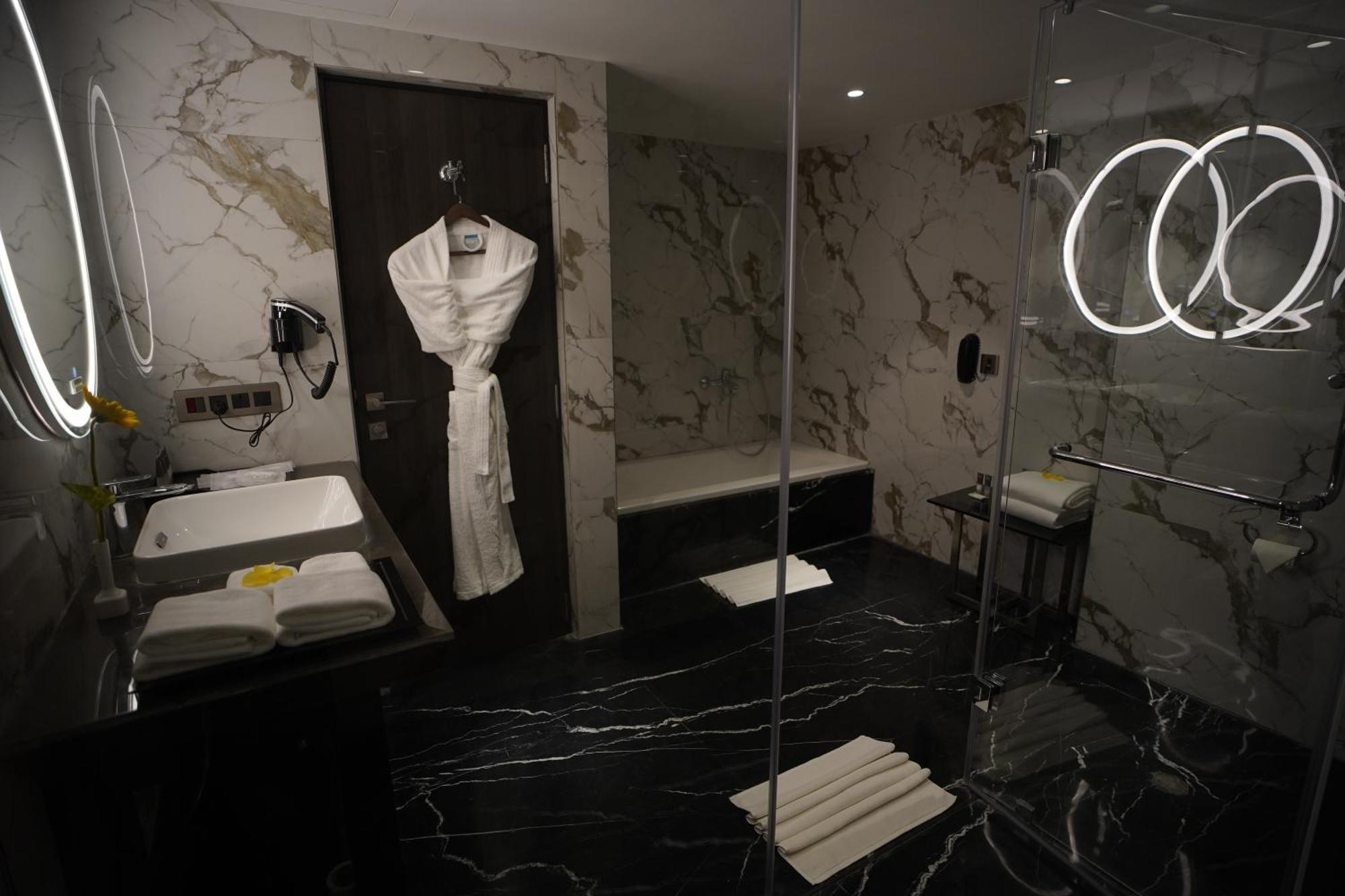 Hotel Soot Calcutta Buitenkant foto